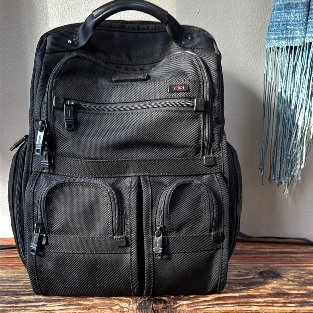Tumi Alpha Compact Backpack in Black. EUC